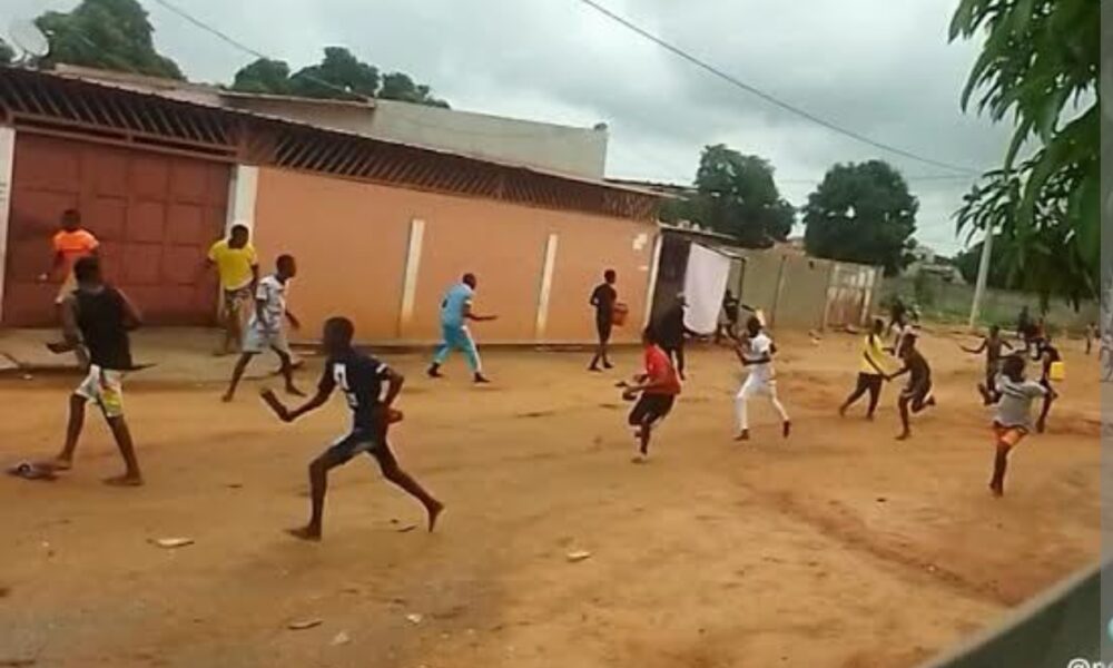 Confrontos entre grupos rivais e assaltos preocupam moradores em Luanda – Correio da Kianda Confrontos entre grupos rivais e assaltos preocupam moradores em Luanda – Correio da Kianda
